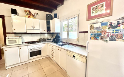 Revente - Villa -
Catral