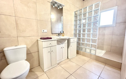 Revente - Villa -
Catral
