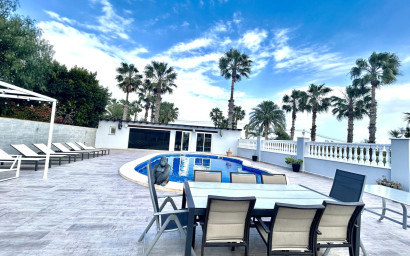 Revente - Villa -
Catral