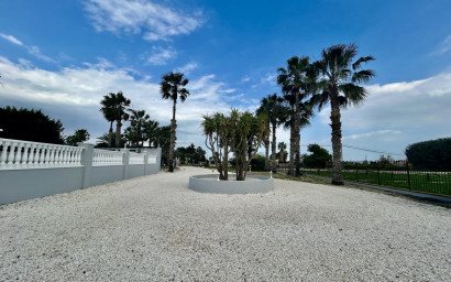 Revente - Villa -
Catral