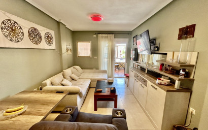 Herverkoop - Plat -
Torrevieja - Los Altos