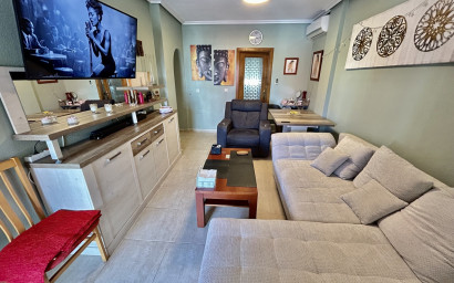 Herverkoop - Plat -
Torrevieja - Los Altos