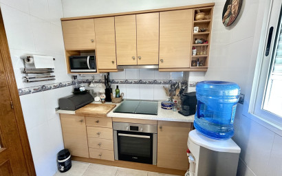 Herverkoop - Plat -
Torrevieja - Los Altos