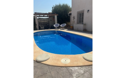 Revente - Villa -
Fortuna - Urbanizacion Las Kalendas