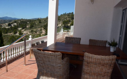 Resale - Villa -
Petrer