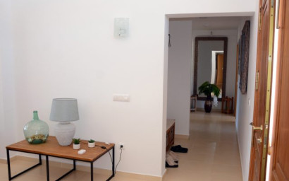 Resale - Villa -
Petrer