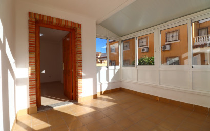 Herverkoop - Herenhuis -
Ciudad Quesada - Lo Marabu