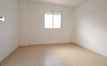 Herverkoop - Herenhuis -
Ciudad Quesada - Lo Marabu