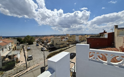 Herverkoop - Herenhuis -
La Marina - La Marina - Urbanization