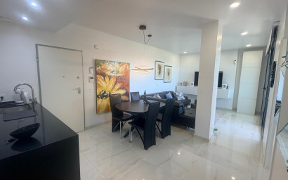 Herverkoop - Plat -
Torrevieja - Los Altos