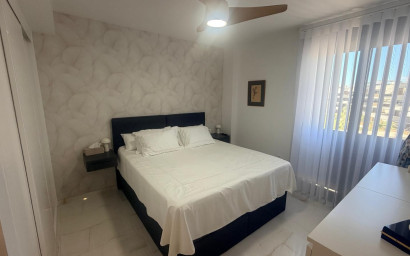 Herverkoop - Plat -
Torrevieja - Los Altos
