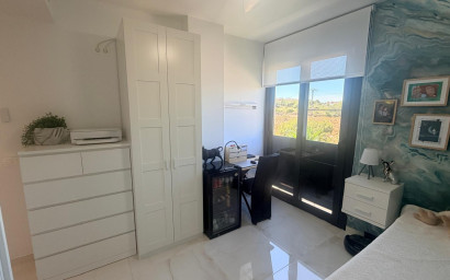 Herverkoop - Plat -
Torrevieja - Los Altos