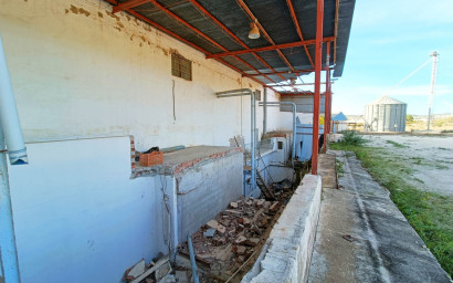Revente - Local commercial -
Hondón de los Fráiles