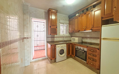 Herverkoop - Plat -
Cabo Roig