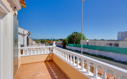 Revente - Villa -
Orihuela Costa - Lomas de Don Juan