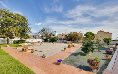 Revente - Villa -
Orihuela Costa - Lomas de Don Juan
