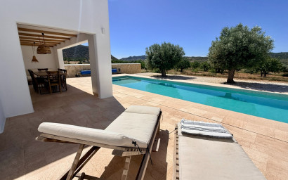 Herverkoop - Villa -
BARBARROJA - Barbarroja