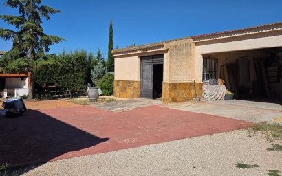 Resale - Finca - Country Property -
Yecla