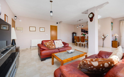 Revente - Villa -
Orihuela Costa - Costa Blanca