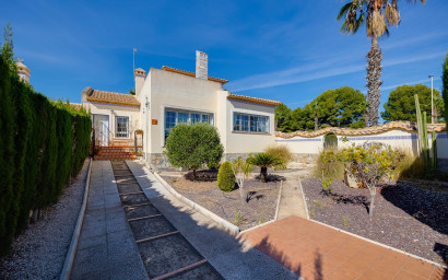 Revente - Villa -
Orihuela Costa - Costa Blanca
