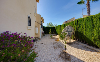 Revente - Villa -
Orihuela Costa - Costa Blanca