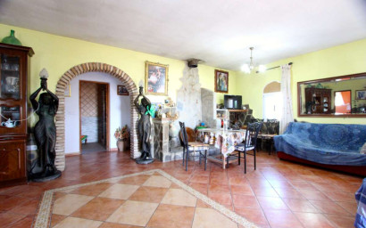 Revente - Villa -
Albudeite - Inland