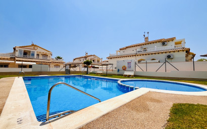 Revente - Maison mitoyenne -
Torrevieja - Costa Blanca