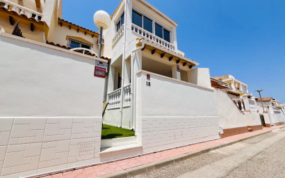 Revente - Maison mitoyenne -
Torrevieja - Costa Blanca