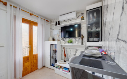 Herverkoop - Bungalow -
Torrevieja - La Siesta - El Salado - Torreta