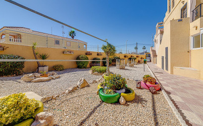 Herverkoop - Bungalow -
Torrevieja - La Siesta - El Salado - Torreta