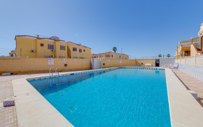 Herverkoop - Bungalow -
Torrevieja - La Siesta - El Salado - Torreta