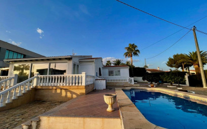 Resale - Villa -
Benidorm - Urbanizaciones