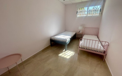 Revente - Villa -
Urb. La Marina - Inland
