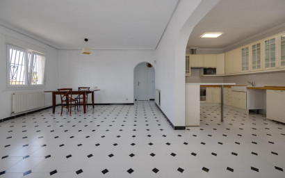 Revente - Villa -
Torrevieja - La Siesta - El Salado - Torreta