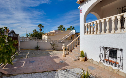 Revente - Villa -
Torrevieja - La Siesta - El Salado - Torreta