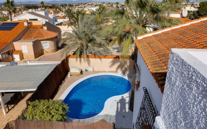 Revente - Villa -
Torrevieja - La Siesta - El Salado - Torreta