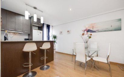 Resale - Apartment -
Torrevieja - Centro
