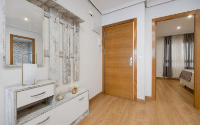 Resale - Apartment -
Torrevieja - Centro