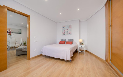 Resale - Apartment -
Torrevieja - Centro