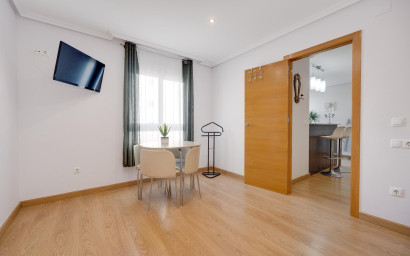 Resale - Apartment -
Torrevieja - Centro
