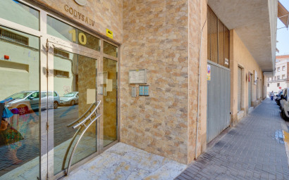 Resale - Apartment -
Torrevieja - Centro