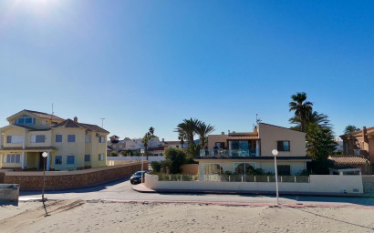 Revente - Villa -
La Manga del Mar Menor - Playa De Las Gaviotas-el Pedrucho