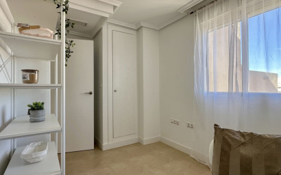 Herverkoop - Plat -
Torrevieja - Costa Blanca
