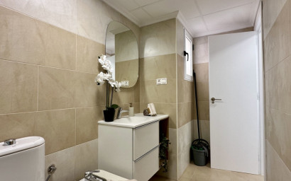 Herverkoop - Plat -
Torrevieja - Costa Blanca