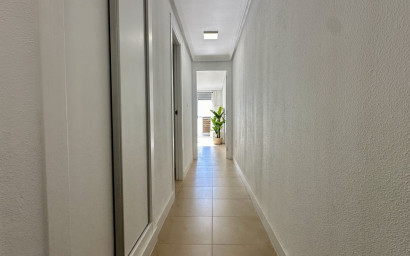 Herverkoop - Plat -
Torrevieja - Costa Blanca