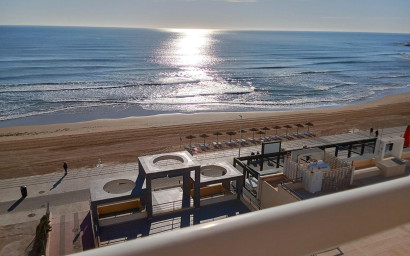 Revente - Penthouse -
Torrevieja - Playa De La Mata