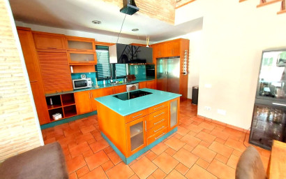 Herverkoop - Villa -
Calasparra - Inland