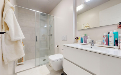 Revente - Villa -
Roldan - Inland