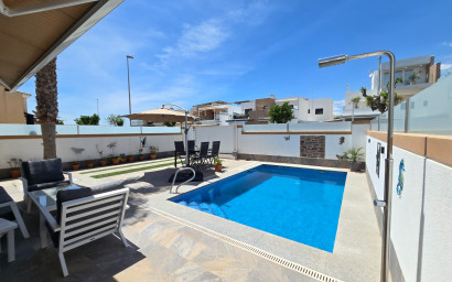 Revente - Villa -
Pilar de la Horadada - Costa Blanca