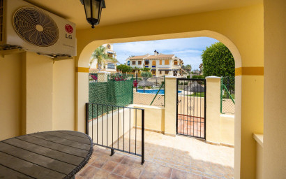 Revente - Bungalow -
Torrevieja - Torre La Mata
